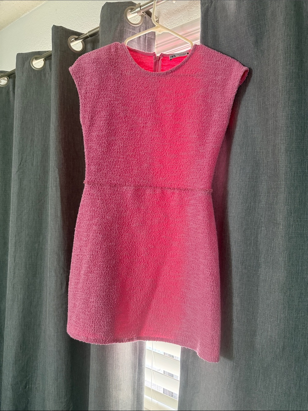Zara Pink Textured Cap-Sleeve Casual Dress